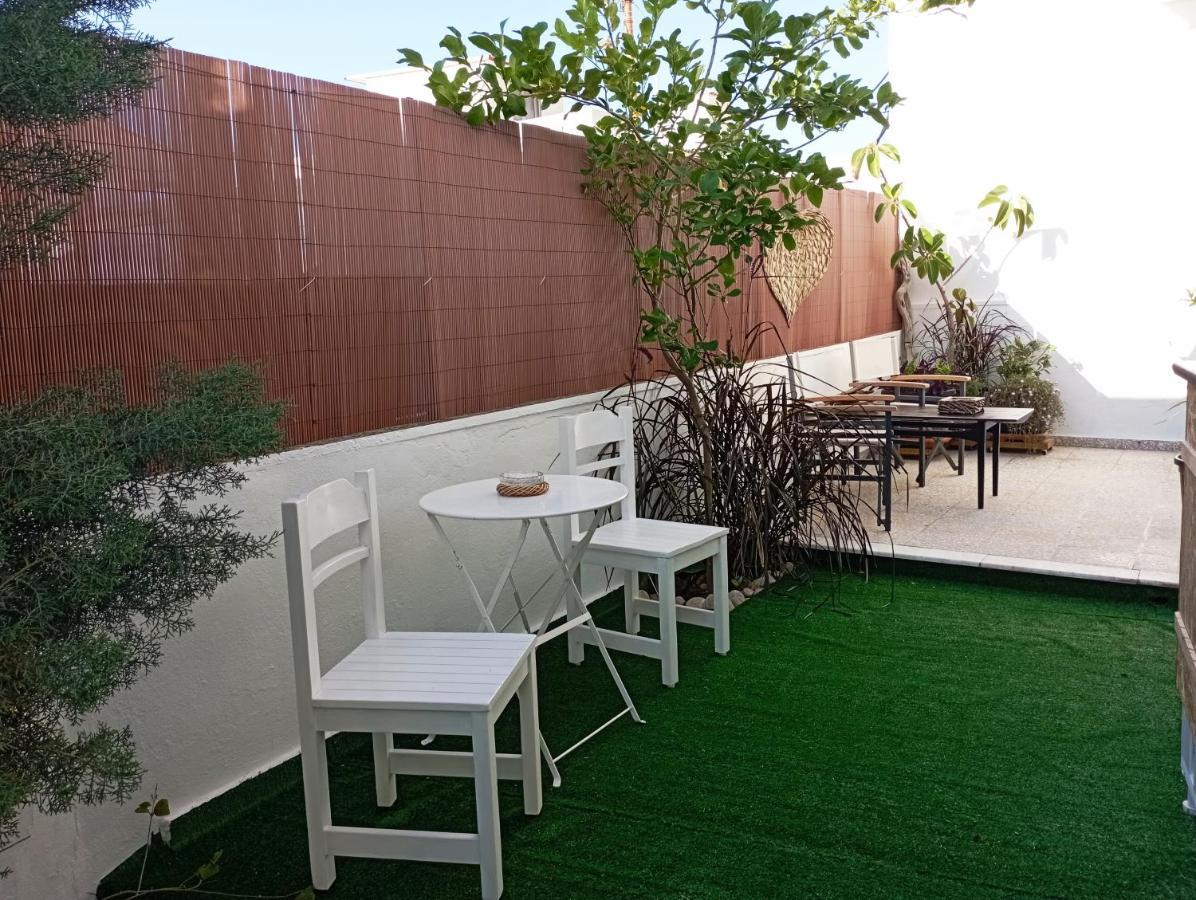 το διαμερισμα τησ μαιρησ Or Mary's Appartement
