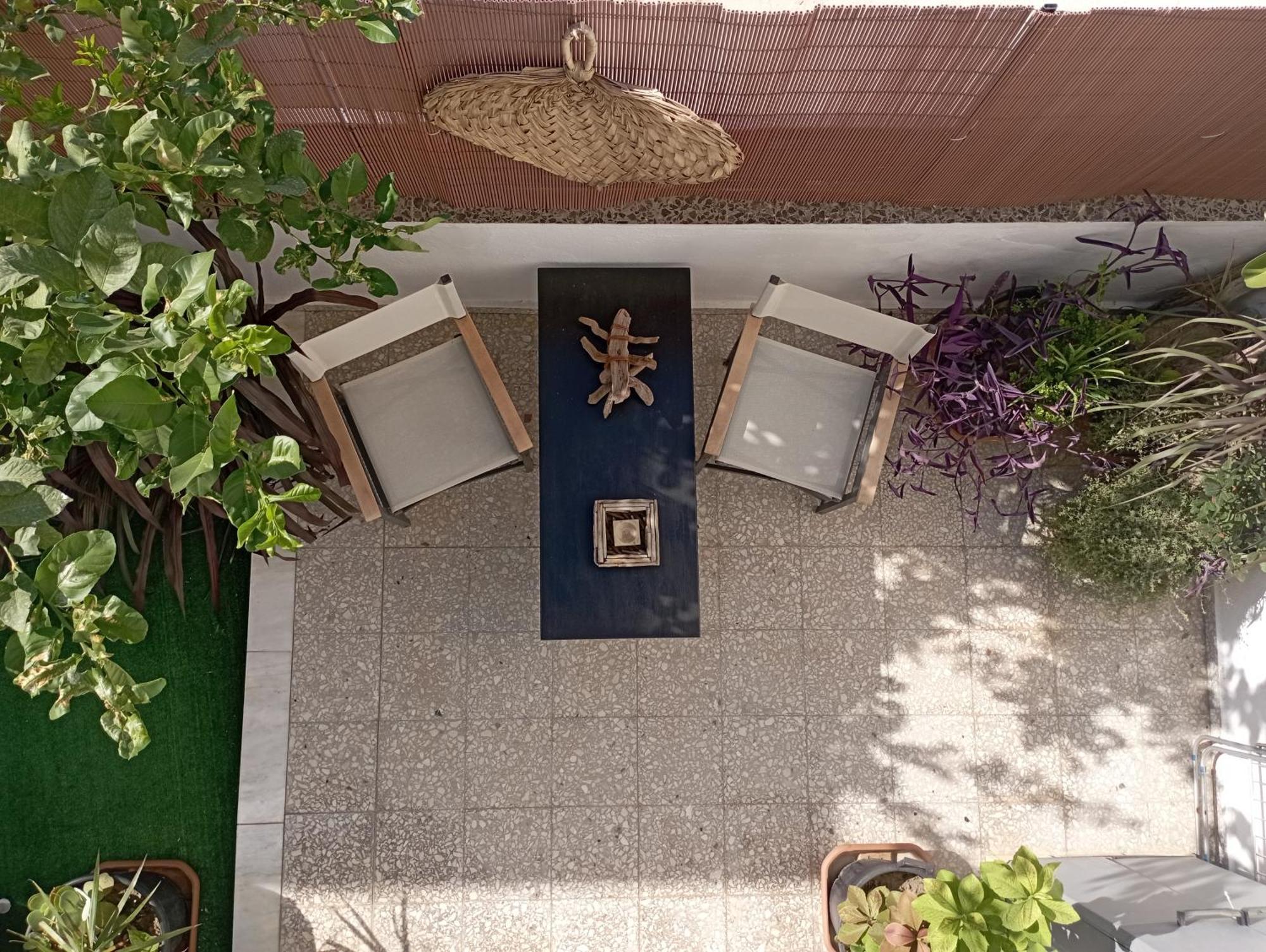 το διαμερισμα τησ μαιρησ Or Mary's Apartment *